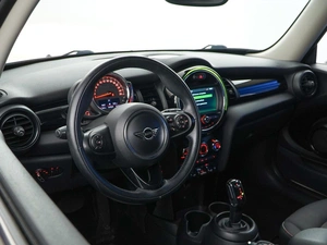 Хетчбэк MINI Cooper 2018 года, 1397444 рублей, Москва