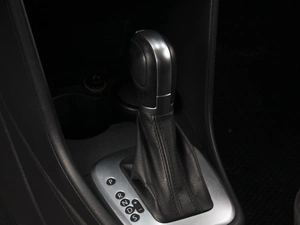 Седан Volkswagen Polo 2017 года, 1050000 рублей, Омск