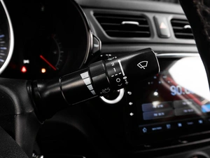 Седан Kia Rio 2014 года, 999000 рублей, Тюмень