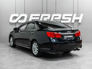 Седан Toyota Camry 2012 года, 1799000 рублей, Тюмень