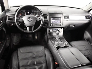 Внедорожник Volkswagen Touareg 2012 года, 2499900 рублей, Казань