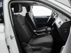 Внедорожник Volkswagen Tiguan 2017 года, 2240000 рублей, Тюмень