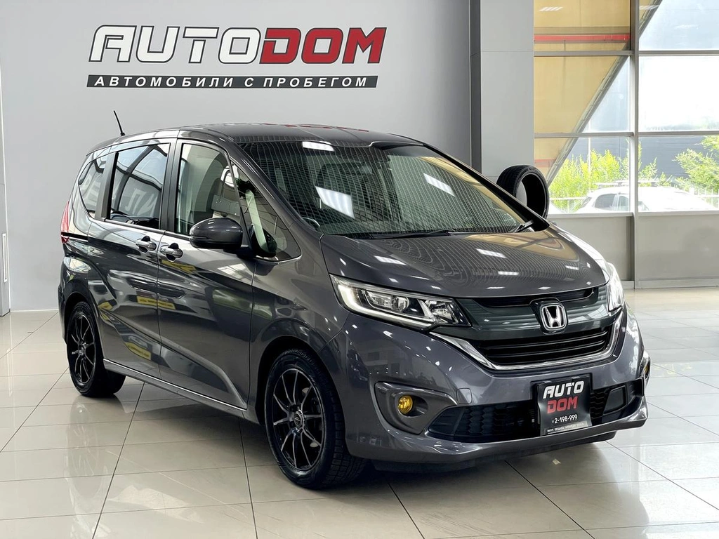 Минивэн Honda Freed 2017 года, 1467000 рублей, Солонцы