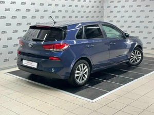Хетчбэк Hyundai i30 2018 года, 1695200 рублей, Красноярск