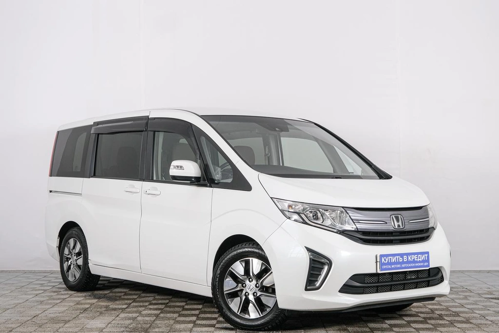 Минивэн Honda Stepwgn 2015 года, 1559000 рублей, Красноярск