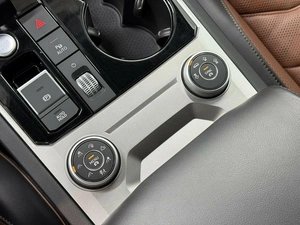 Внедорожник Volkswagen Touareg 2021 года, 6344000 рублей, Красноярск
