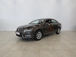 Седан Volkswagen Passat 2014 года, 1380000 рублей, Калуга