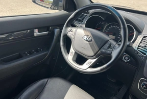Внедорожник Kia Sorento 2017 года, 2635000 рублей, Солонцы