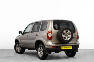 Внедорожник Chevrolet Niva 2016 года, 799000 рублей, Барнаул