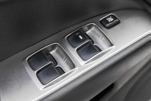 Внедорожник Mitsubishi Outlander 2005 года, 939000 рублей, Барнаул