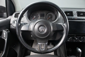 Седан Volkswagen Polo 2012 года, 599000 рублей, Оренбург