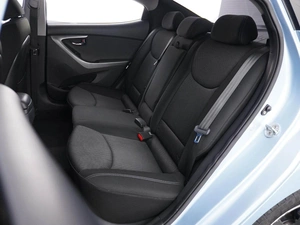 Седан Hyundai Elantra 2012 года, 868999 рублей, Москва