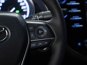 Седан Toyota Camry 2019 года, 2598444 рублей, Москва