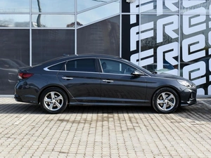 Седан Hyundai Sonata 2018 года, 1855000 рублей, Краснодар