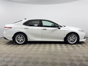 Седан Toyota Camry 2019 года, 2763100 рублей, Казань