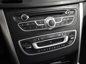 Седан Renault Latitude 2013 года, 1042000 рублей, Казань