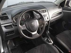 Хетчбэк Suzuki Swift 2011 года, 710000 рублей, Омск