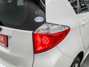 Хетчбэк Toyota Ractis 2011 года, 1080000 рублей, Красноярск