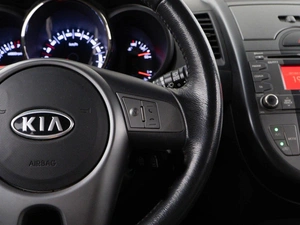 Хетчбэк Kia Soul 2010 года, 835055 рублей, Москва