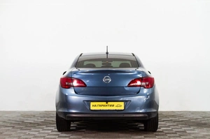 Седан Opel Astra 2014 года, 689000 рублей, Сургут