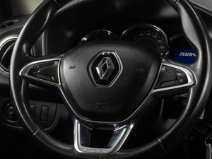 Седан Renault Logan Stepway 2018 года, 669000 рублей, Тюмень