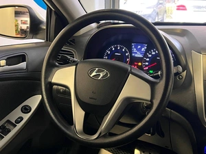 Седан Hyundai Solaris 2016 года, 769000 рублей, Красноярск