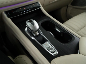 Минивэн Voyah Dream 2023 года, 5250050 рублей, Москва