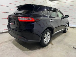 Внедорожник Toyota Harrier 2018 года, 2930000 рублей, Красноярск