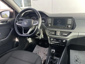 Лифтбек Volkswagen Polo 2021 года, 1800000 рублей, Ярославль