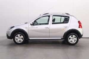 Хэтчбек Renault Sandero 2014 года, 675000 рублей, Брянск