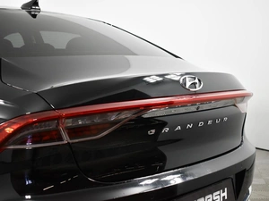 Седан Hyundai Grandeur 2020 года, 2383900 рублей, Казань