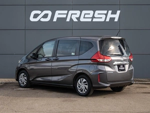 Минивэн Honda Freed 2019 года, 1890000 рублей, Краснодар