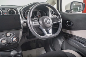 Хетчбэк Nissan Note 2017 года, 1049000 рублей, Томск