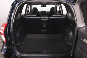 Внедорожник Toyota RAV4 2011 года, 1699000 рублей, Пермь