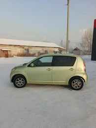 Хетчбэк Toyota Passo 2004 года, 355000 рублей, Красноярск