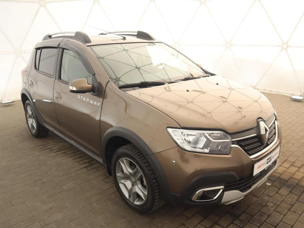 Хэтчбек Renault Sandero 2020 года, 1400000 рублей, Брянск