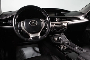 Седан Lexus ES 2013 года, 1749000 рублей, Сургут