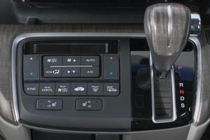 Минивэн Honda Stepwgn 2016 года, 1979000 рублей, Кемерово
