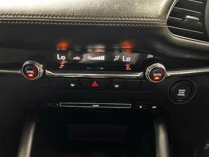 Хетчбэк Mazda 3 2019 года, 1612000 рублей, Красноярск
