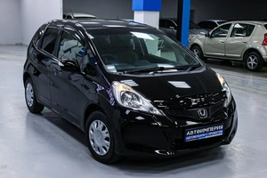 Хетчбэк Honda Fit 2013 года, 878000 рублей, Солонцы