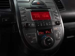 Хетчбэк Kia Soul 2010 года, 890000 рублей, Тюмень