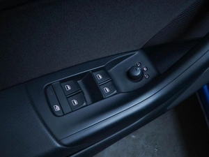 Внедорожник Audi Q3 2017 года, 1799000 рублей, Москва