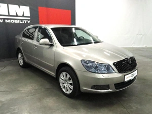 Хэтчбек Skoda Octavia 2011 года, 980000 рублей, Курск