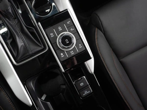 Внедорожник Mitsubishi Eclipse Cross 2022 года, 3149000 рублей, Тюмень