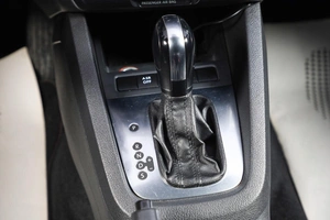 Седан Volkswagen Jetta 2013 года, 1049000 рублей, Новосибирск