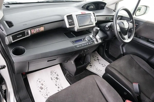 Минивэн Honda Freed 2014 года, 1089000 рублей, Красноярск