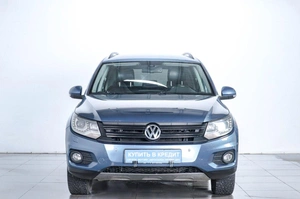 Внедорожник Volkswagen Tiguan 2011 года, 1329000 рублей, Челябинск