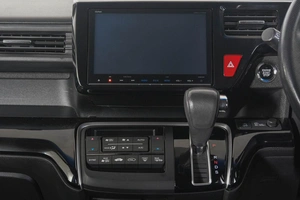 Минивэн Honda Stepwgn 2017 года, 2249000 рублей, Кемерово