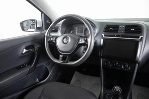 Седан Volkswagen Polo 2015 года, 859000 рублей, Пермь