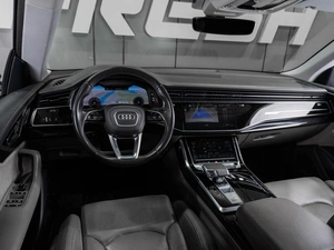 Внедорожник Audi Q8 2019 года, 6999000 рублей, Тюмень